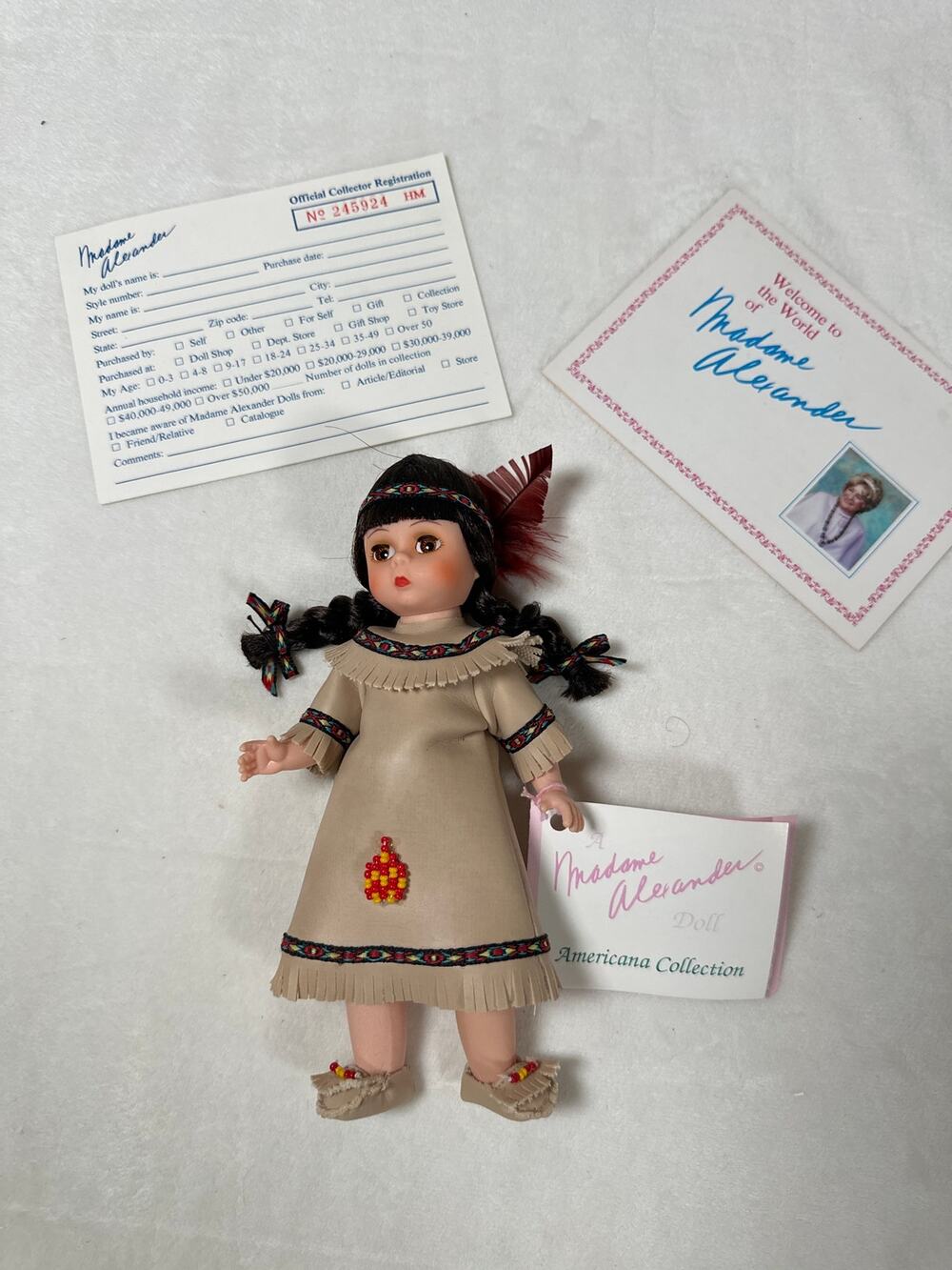 Madame Alexander Pocahontas 318 Americana Collection Doll w Box Papers Vintage